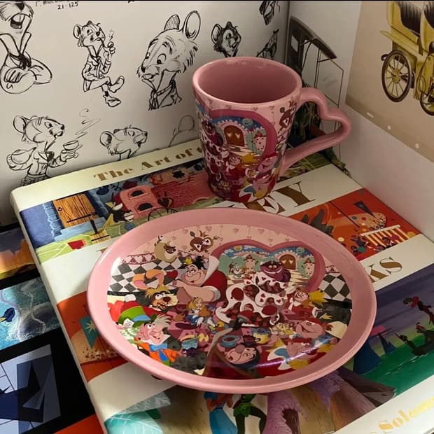 도쿄디즈니랜드 앨리스 접시&머그컵 세트