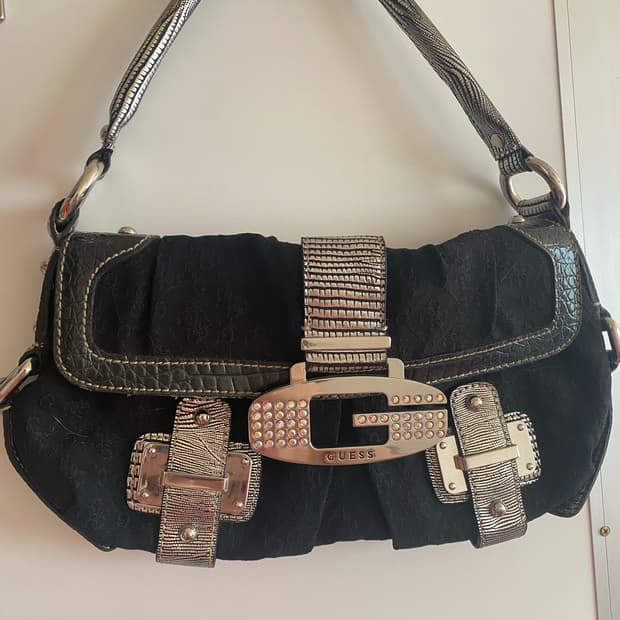 💎 Guess 2006 shoulder bag 💎