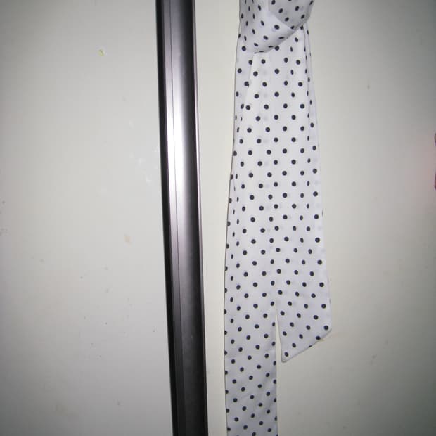 땡땡이 도트 스카프