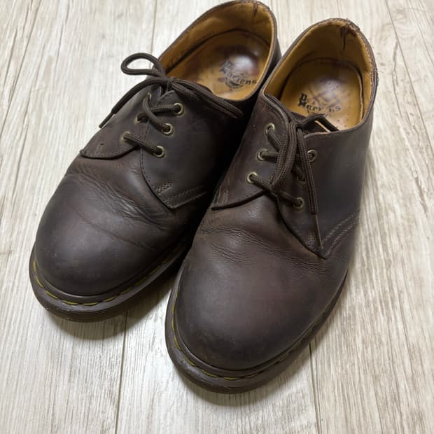 닥터마틴 1461 3홀 크레이지홀스 250