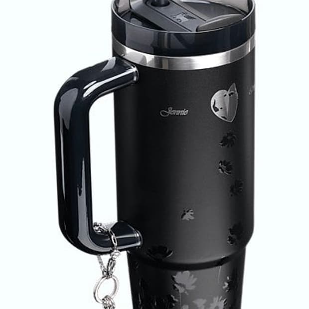 스탠리 X 제니 퀜처 텀블러 887ml (새상품)