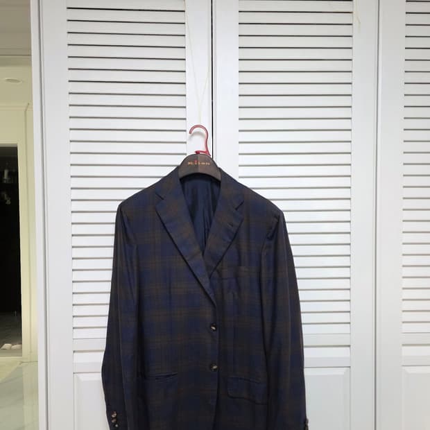 키톤 Kiton 100% 캐시미어 네이비 체크 블레이저 50