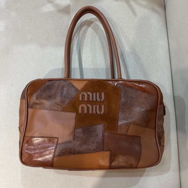 미우미우 꼬냑 보백 라지