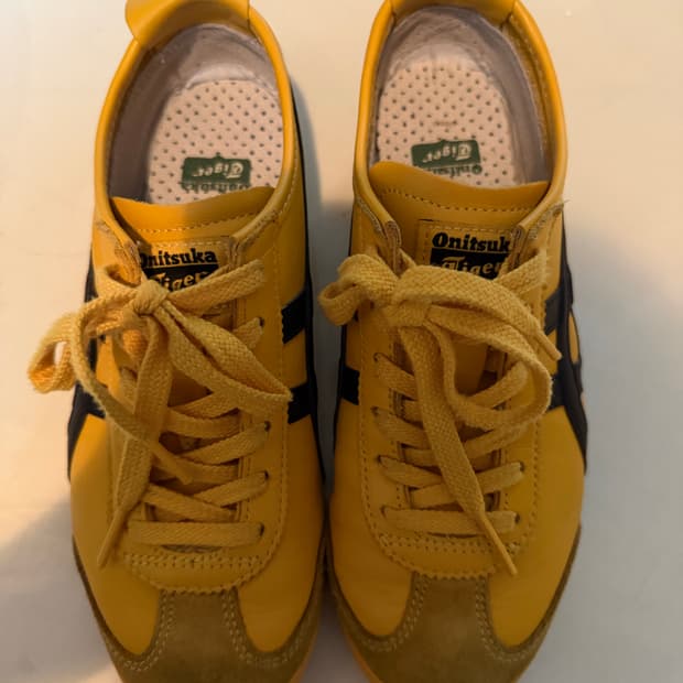 오니츠카타이거 멕시코66 235