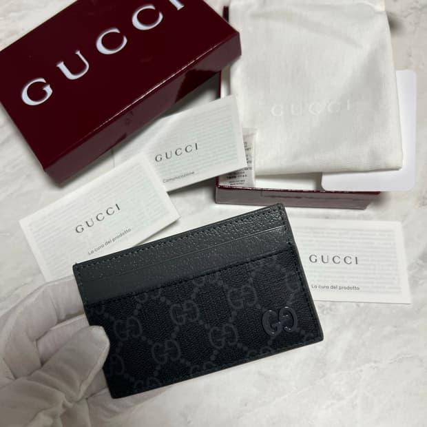 구찌 그레이 트리밍 GG 카드지갑