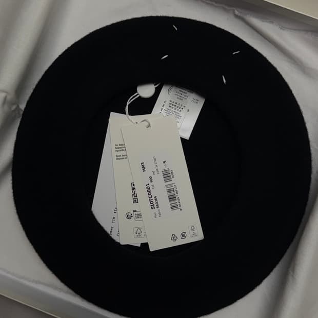 마르지엘라 베레모 블랙 S