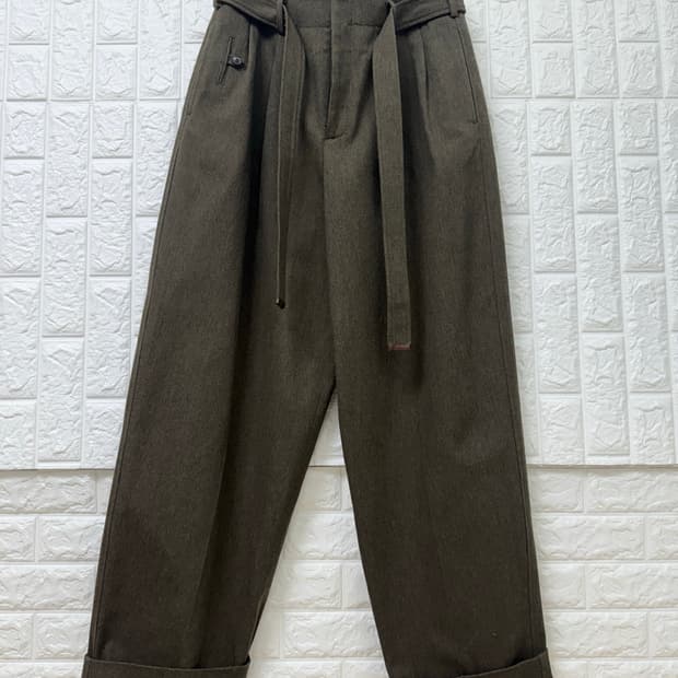 (24FW 새상품)렉토 벨트 벨티드 디테일 하이웨스트 팬츠 카키(M)