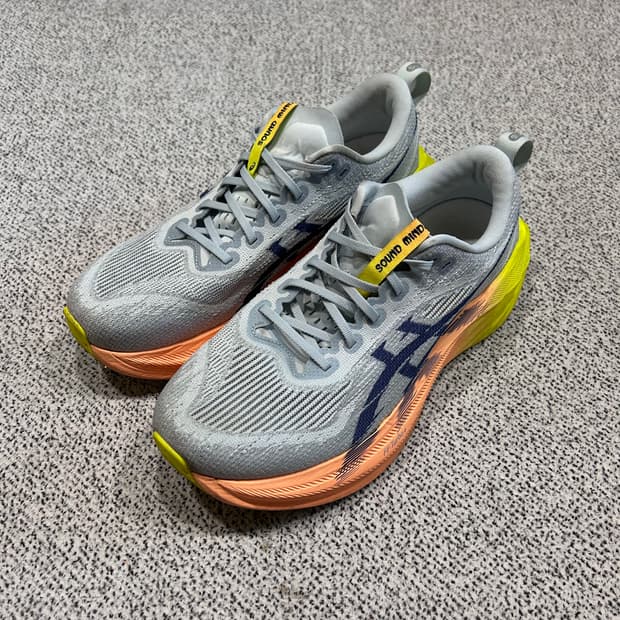 아식스슈퍼블라스트2