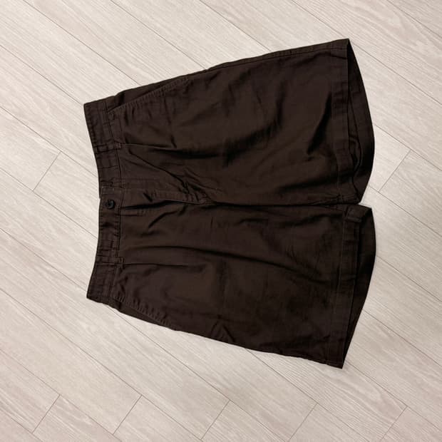 에잇세컨즈 반바지 브라운