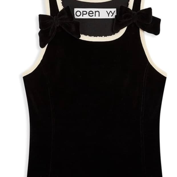 Open yy 벨벳 리본 탑