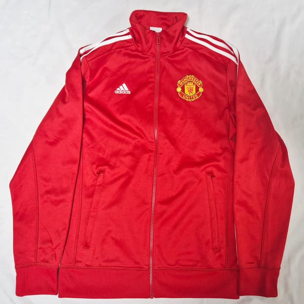 맨유 트레이닝 상의 팝니다 