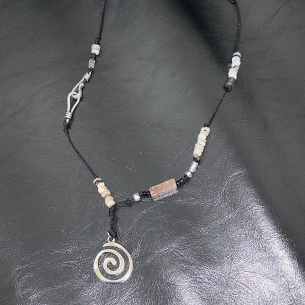 spiral necklace _ 비즈목걸이