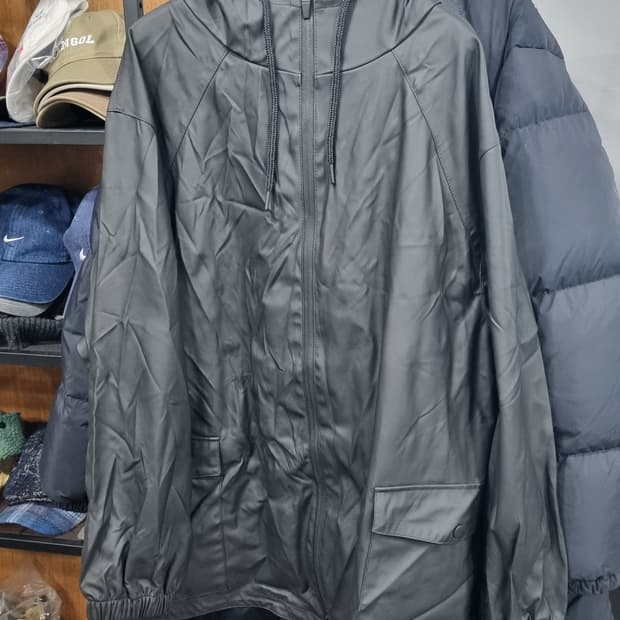 버쉬카 방풍 방수 바람막이 자켓  105적당 (가슴단면66) 상태최상