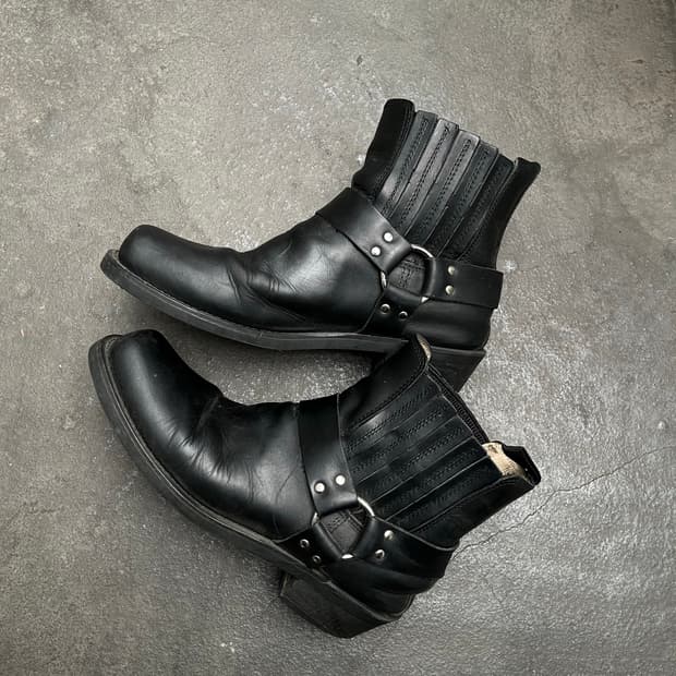 90s vintage harness chunky boots