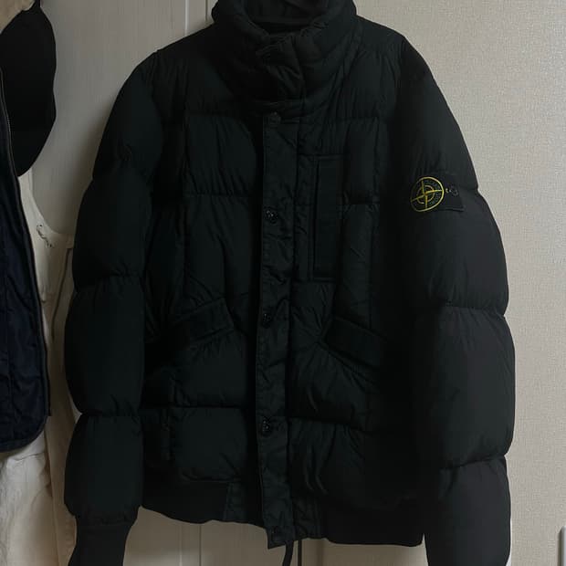 스톤아일랜드 크링클랩스 패딩 19fw 블랙 L