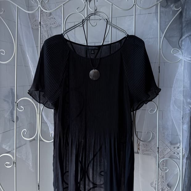 Banana Republic Pleated Blouse 0350