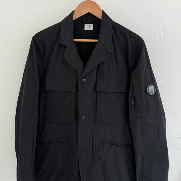 C.P.company 씨피컴퍼니 블랙컬러 렌즈 블레이저 자켓