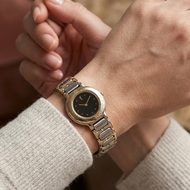 입생로랑 90s Y베젤 콤비 메탈 시계