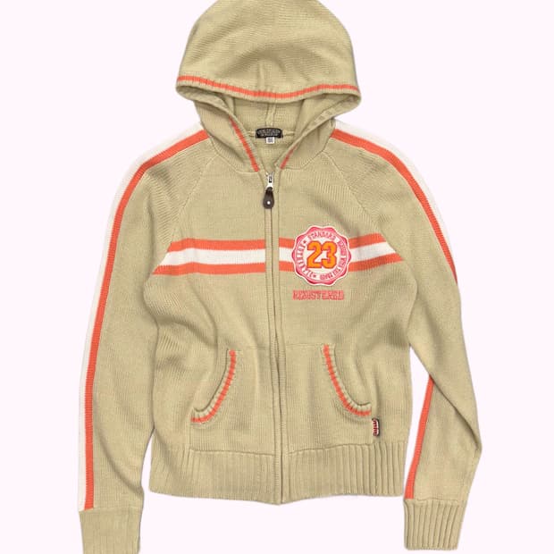 beige knit hood zip-up