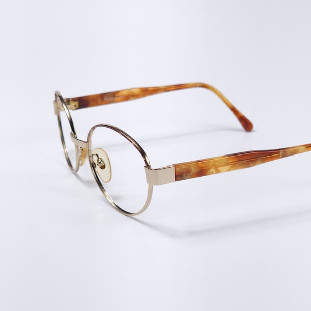 90년도 이태리 톨토이즈쉘 빈티지 오벌형 긱시크 안경