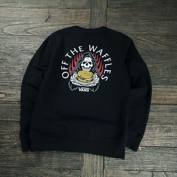 [반스] 스컬 해골 그래픽 프린팅 맨투맨 블랙 M18730