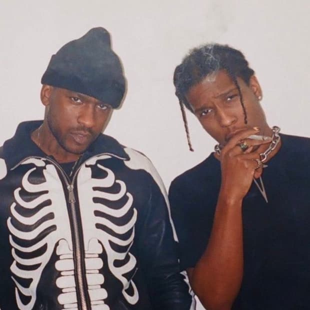 네이버후드 05ss 하이넥 본 카우레더 자캣