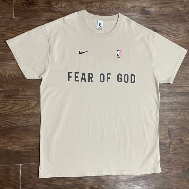 나이키 x 피어오브갓 웜업 티셔츠 오트밀