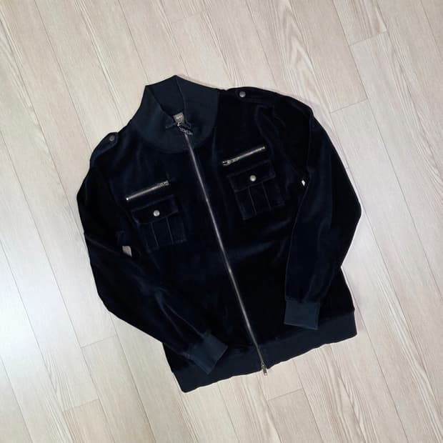 agate 블랙 벨벳 짚업 재킷