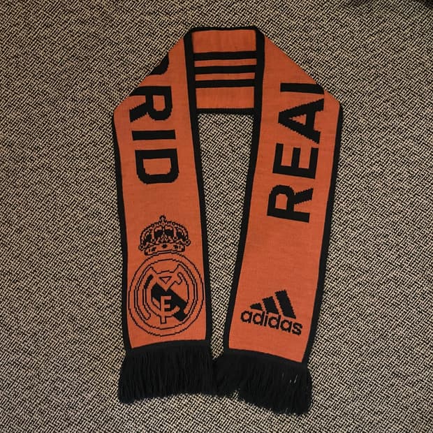 Adidas Real Madrid football scarf