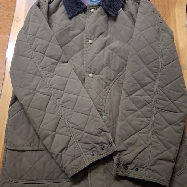 울리치 퀼팅 헌팅 자켓 M 사이즈 판매합니다!