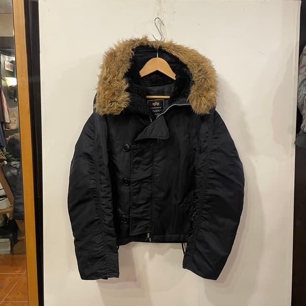 알파인더스트리 리메이크 크롭봄버 S