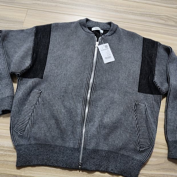 에잇세컨즈레터링니트집업가디건그레이L