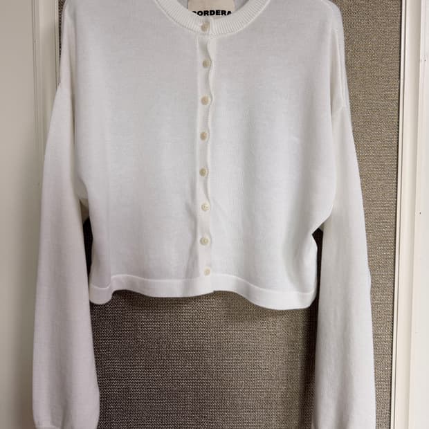 코데라 크롭가디건