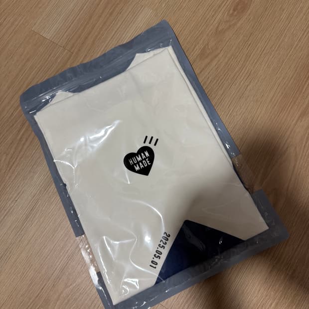XL 휴먼메이드 하트 로고 티셔츠