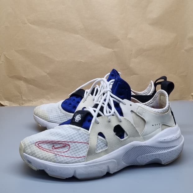 나이키 허라취 타입 남성운동화275