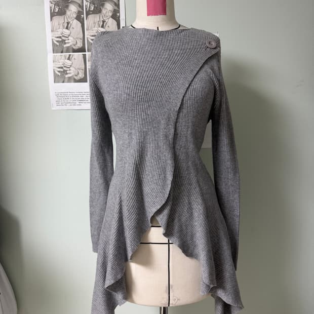 언발란스 니트 가디건