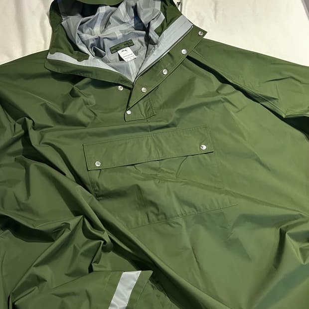 메종키츠네 x 푸마 콜라보 판초