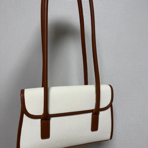 에잇세컨즈 숄더백