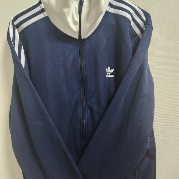 아디다스 바켄바우어 네이비