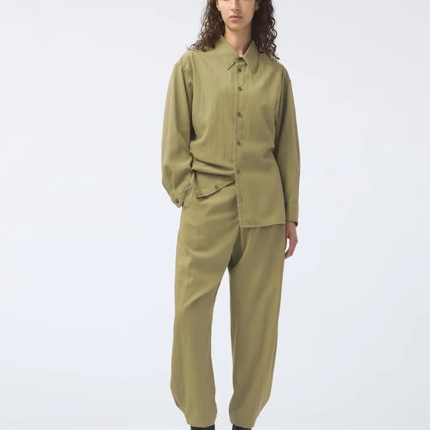 유니클로U 24fw 드레이프 셋업 올리브 2XL