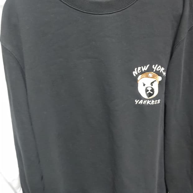 뉴욕 양키스 맨투맨 블랙