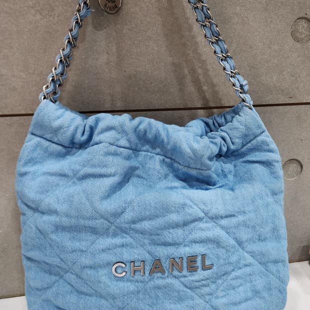 샤넬 22백 스몰 데님 25년구매제품 백화점