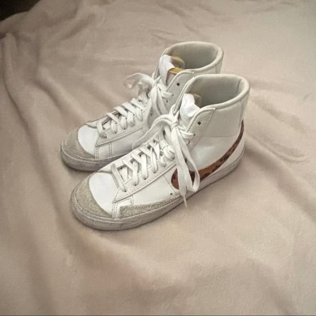 나이키 블레이저 미드 77