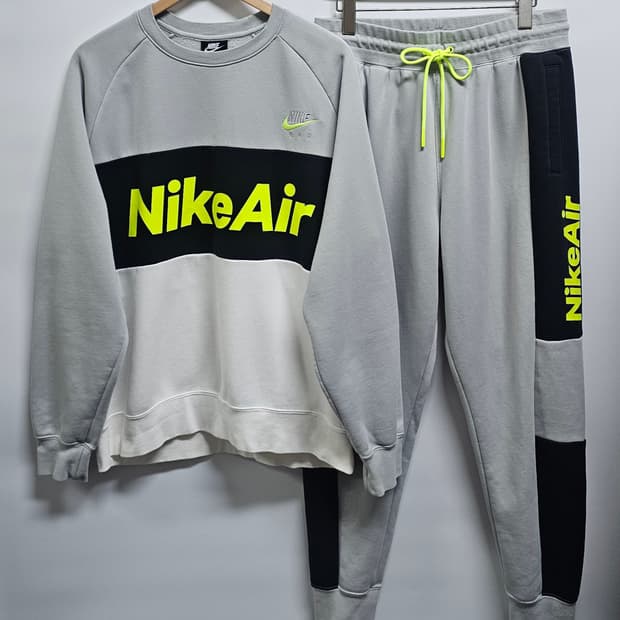 나이키 Nike Air 트레이닝복 세트 XL,L