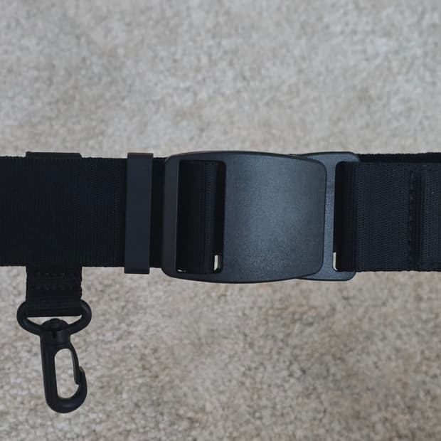 (새상품) COS 미니멀 버클 벨트