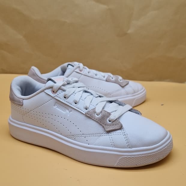 푸마 라즐라 스니커즈 225