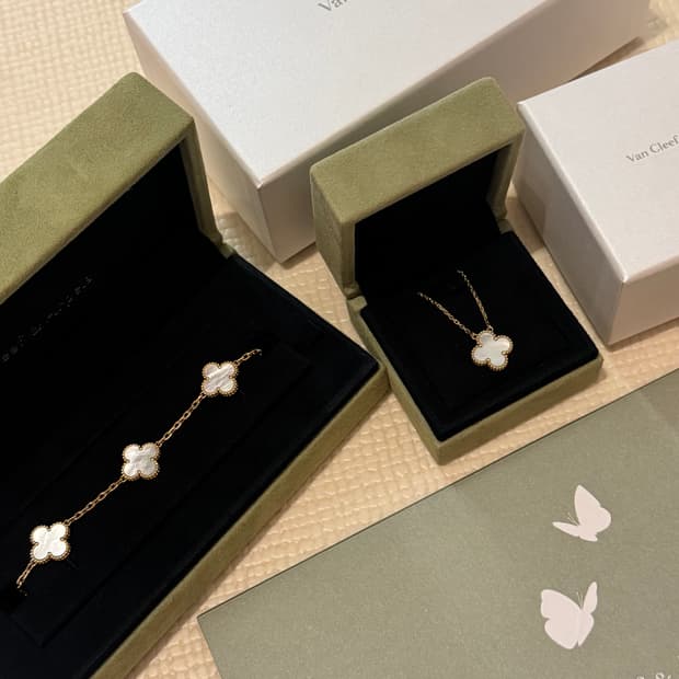 반클리프엔아펠 알함브라 팔찌 목걸이 세트 신세계 백화점정품