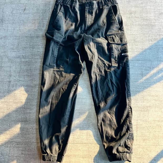 Discovery 디스커버리 올드스쿨스트릿 사이드로고 카고조거팬츠