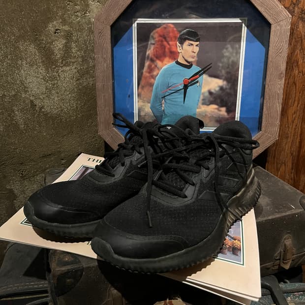 아디다스 런닝화 285