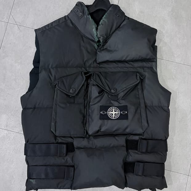 스톤아일랜드  히든 리플렉티브 베스트 100 Size